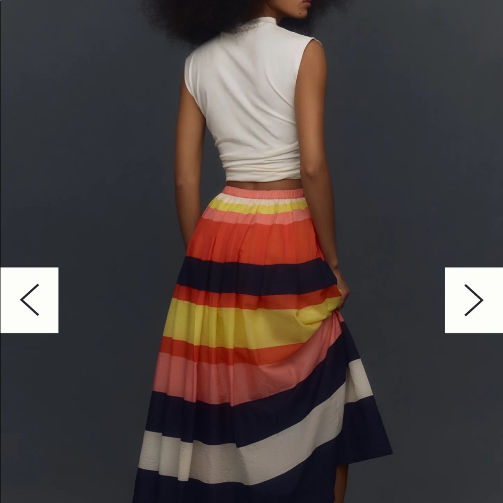 Anthropologie Skirt - size medium - NWT!  Originally $178 - Picture 3 of 9